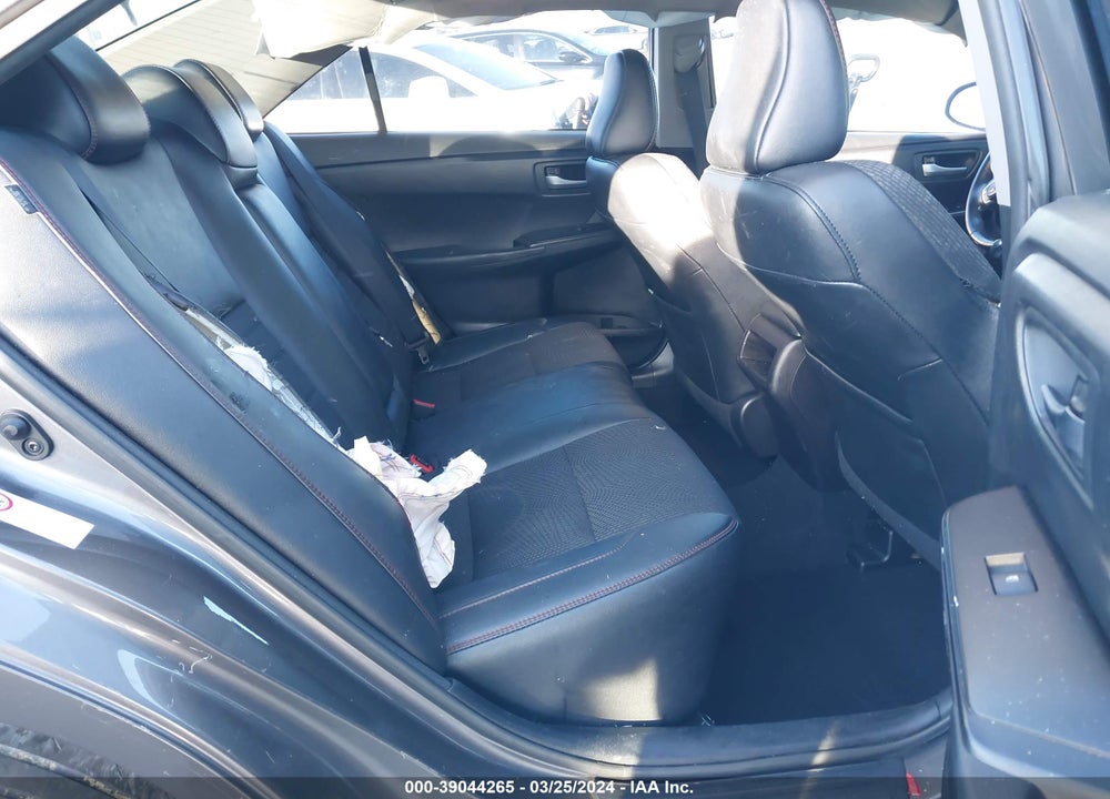 2017 TOYOTA CAMRY SE VIN: 4T1BF1FK5HU750614