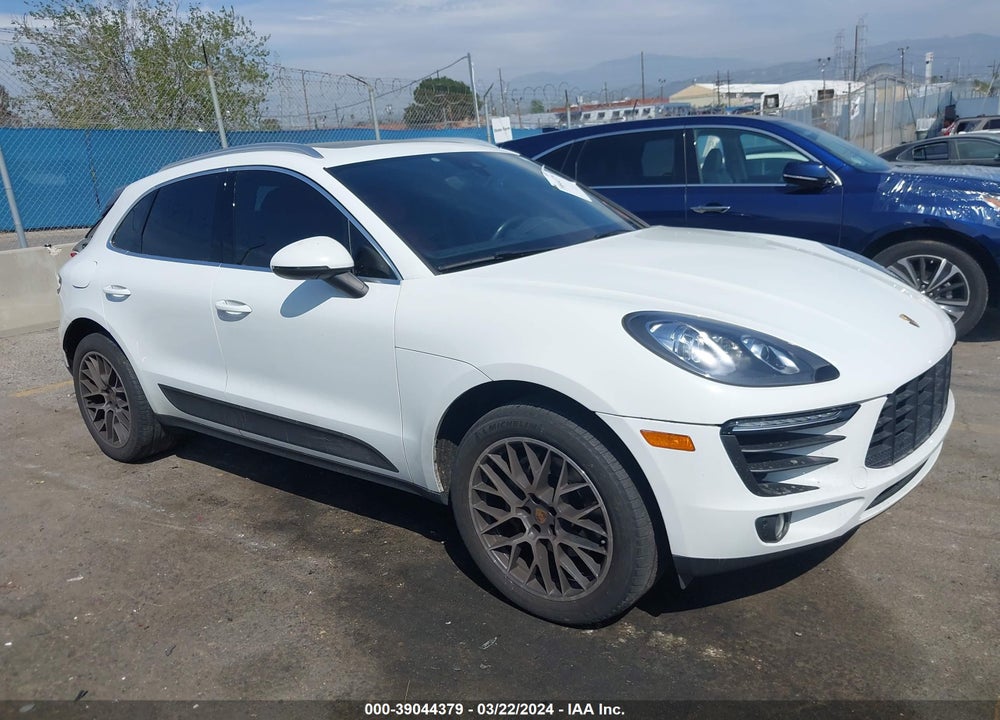 2017 PORSCHE MACAN S VIN: WP1AB2A56HLB10998