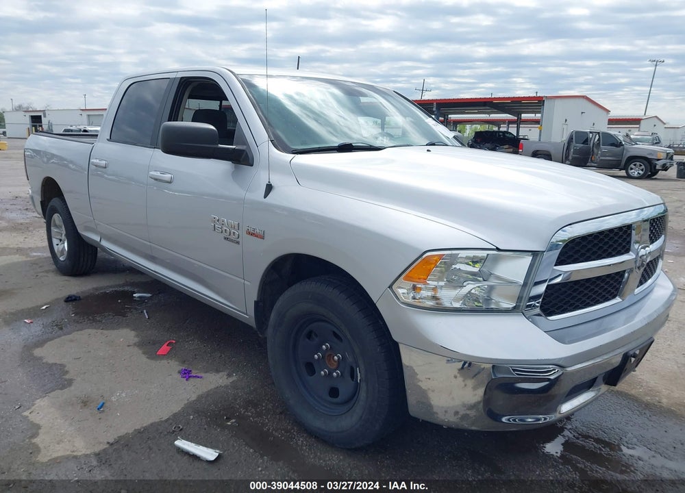 2019 RAM 1500 CLASSIC SLT 4X2 6'4 BOX VIN: 1C6RR6TT7KS561784