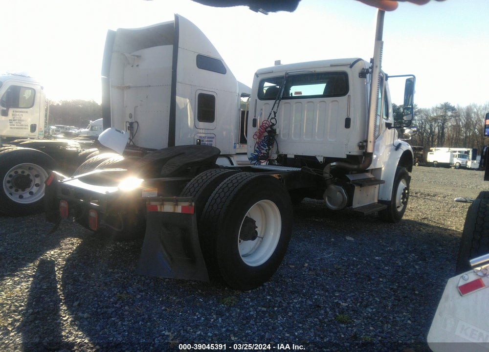 2018 FREIGHTLINER M2 106 VIN: 1FUBCXFE7JHJG9158