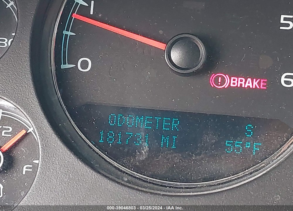 2010 CHEVROLET TAHOE VIN: 1GNUKBE05AR149086