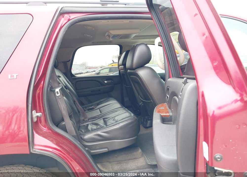 2010 CHEVROLET TAHOE VIN: 1GNUKBE05AR149086