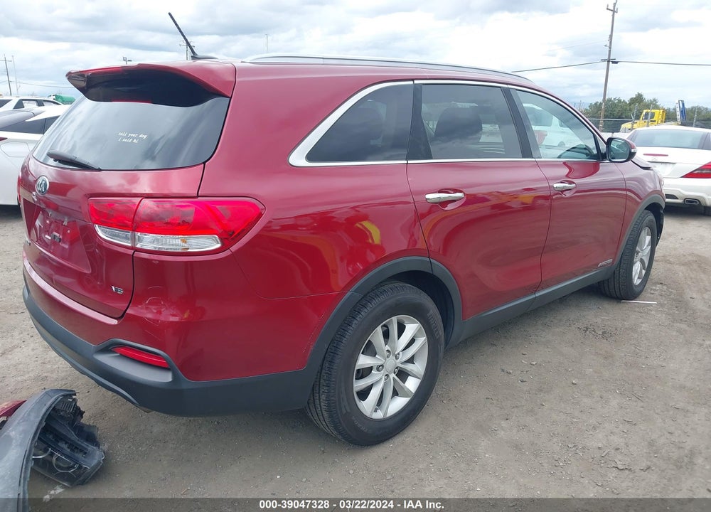 2016 KIA SORENTO 3.3L LX VIN: 5XYPGDA51GG110684