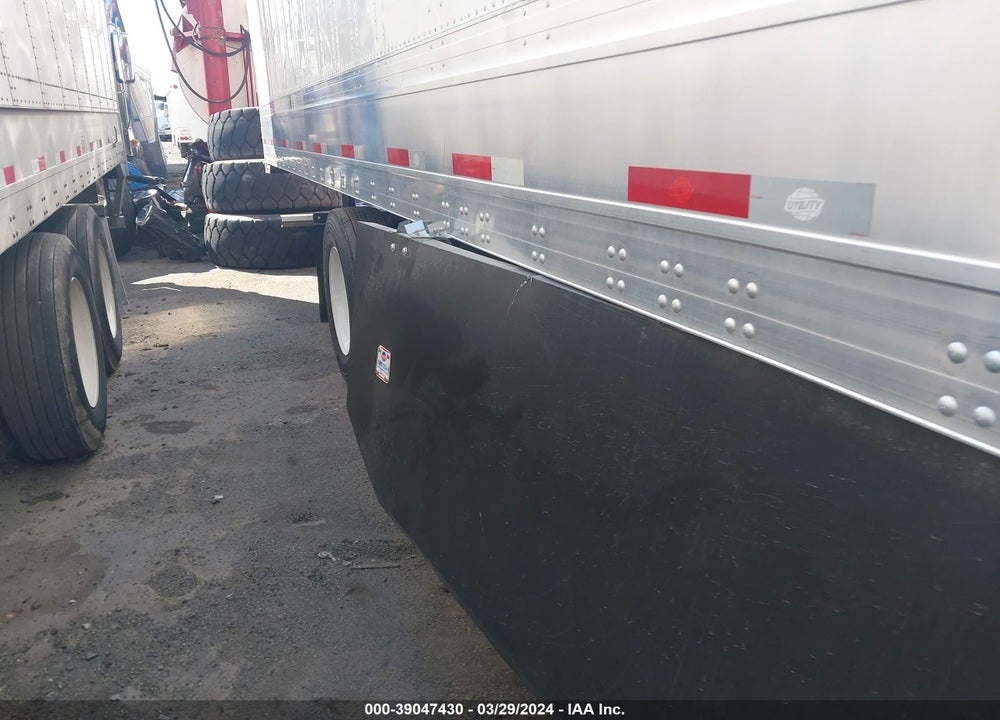 2024 UTILITY TRAILER MFG 4000D SEMI TRAILER VIN: 1UYVS2537R3180315