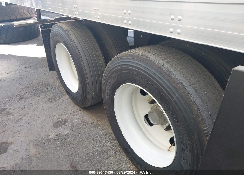2024 UTILITY TRAILER MFG 4000D SEMI TRAILER VIN: 1UYVS2537R3180315