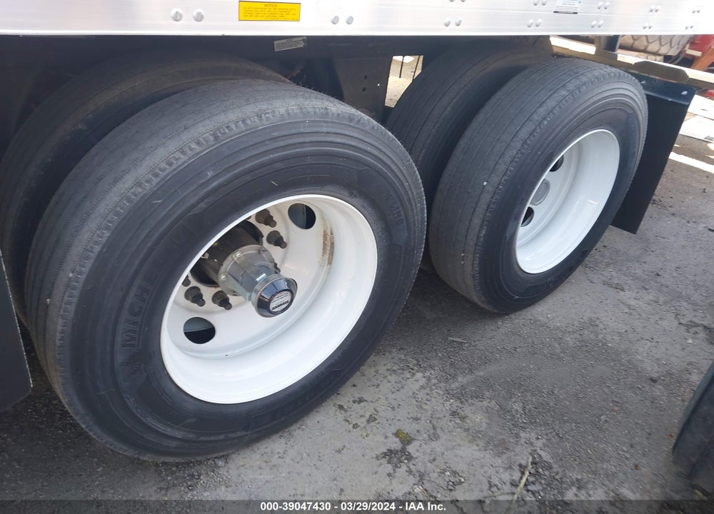 2024 UTILITY TRAILER MFG 4000D SEMI TRAILER VIN: 1UYVS2537R3180315