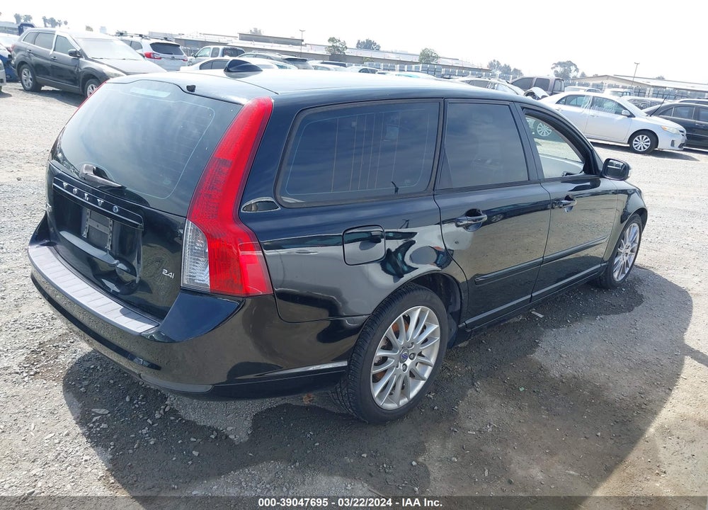 2009 VOLVO V50 2.4I VIN: YV1MW390292469381