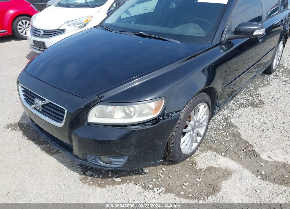2009 VOLVO V50 2.4I VIN: YV1MW390292469381