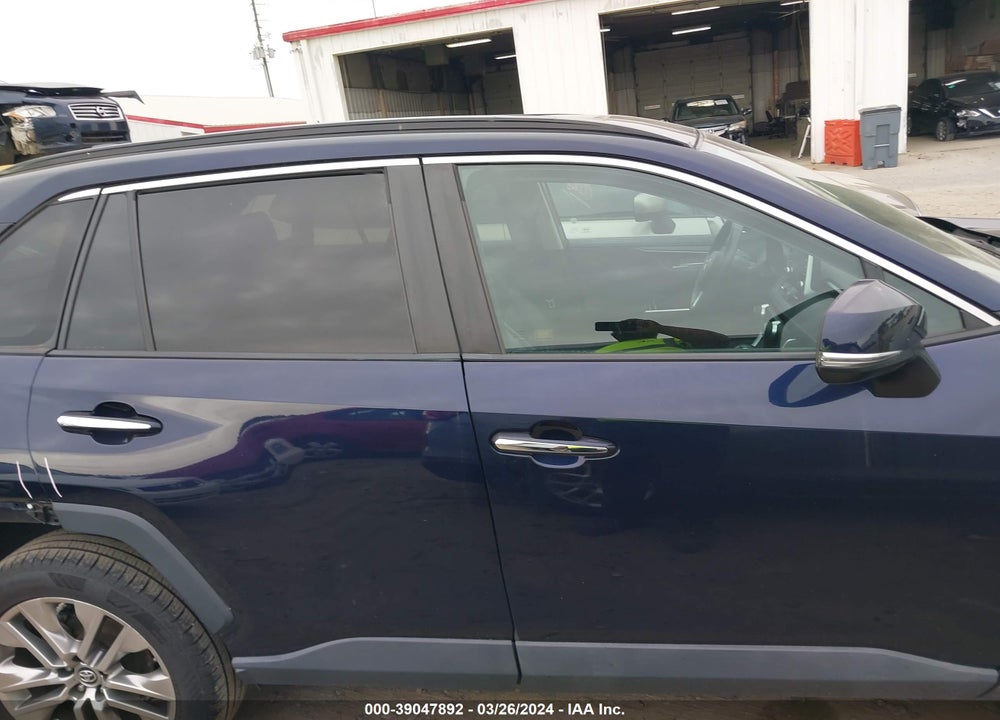 2019 TOYOTA RAV4 LIMITED VIN: 2T3N1RFV0KW045075