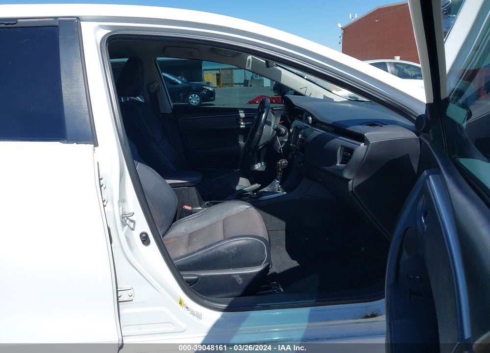 2015 TOYOTA COROLLA S VIN: 5YFBURHE0FP241718