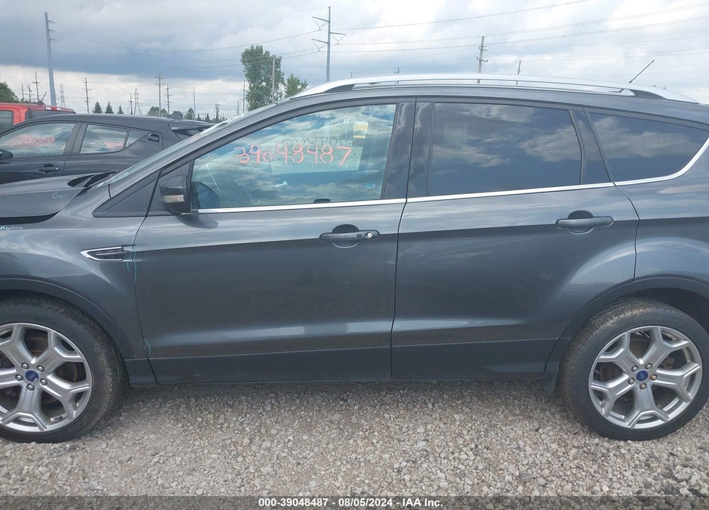 2017 FORD ESCAPE TITANIUM VIN: 1FMCU9J97HUE87541