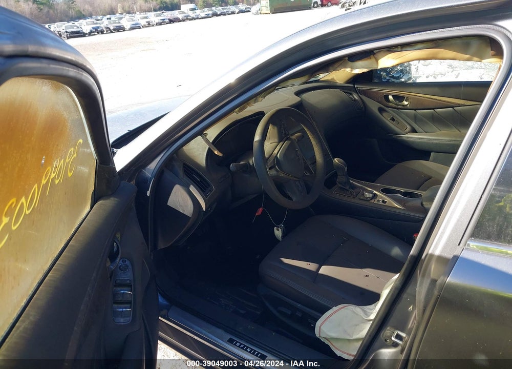 2019 INFINITI Q50 3.0T LUXE VIN: JN1EV7AR7KM555684