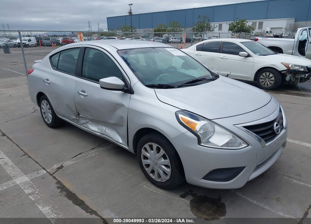 2018 NISSAN VERSA 1.6 SV VIN: 3N1CN7APXJL886032