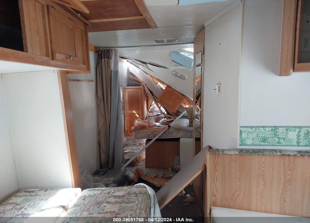 2003 R-VISION TRAVEL TRAILER VIN: 4WY200N2X31024717