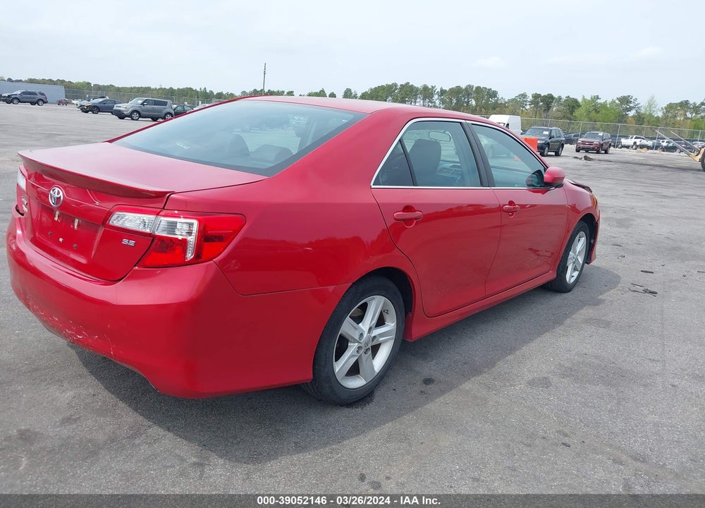 2014 TOYOTA CAMRY SE VIN: 4T1BF1FK8EU855403