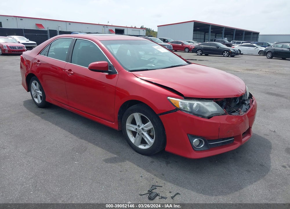 2014 TOYOTA CAMRY SE VIN: 4T1BF1FK8EU855403