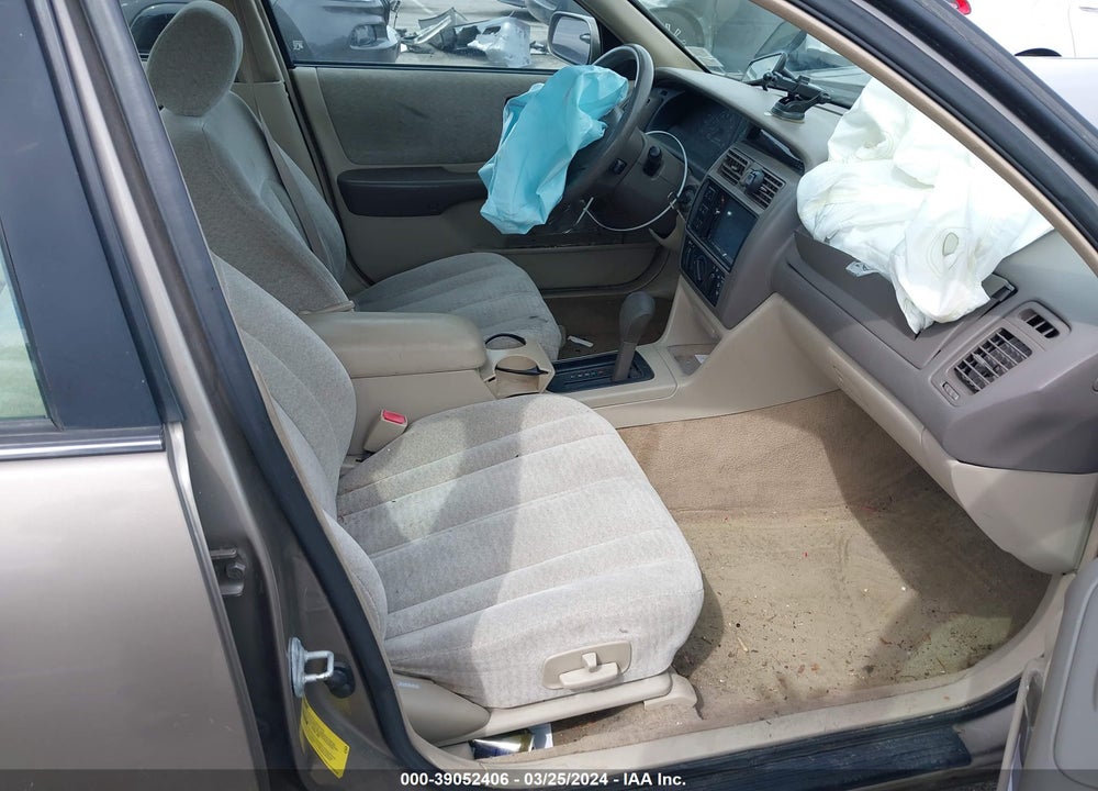 1999 TOYOTA AVALON XL VIN: 4T1BF18B8XU338358