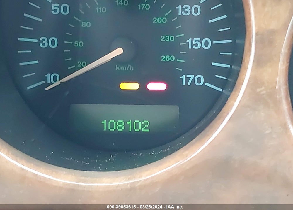 2001 JAGUAR XJ8 L VIN: SAJDA23C41LF32338