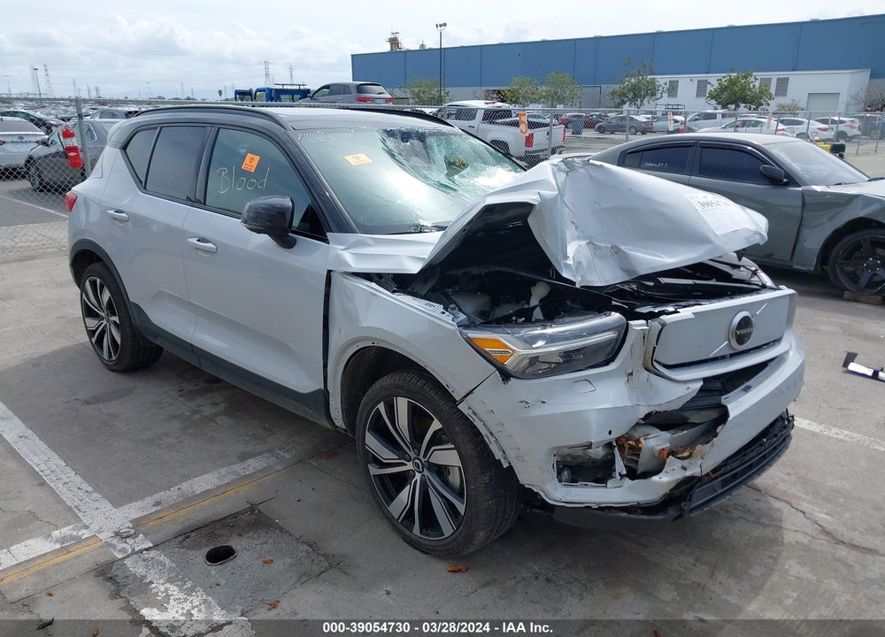 2022 VOLVO XC40 RECHARGE PURE ELECTRIC P8 TWIN PLUS VIN: YV4ED3UR9N2780237