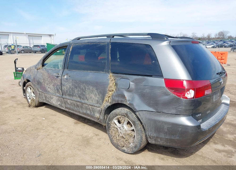 2005 TOYOTA SIENNA VIN: 5TDZA22C95S367152
