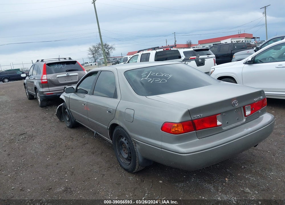 2000 TOYOTA CAMRY VIN: 4T1BF22K4YU095082