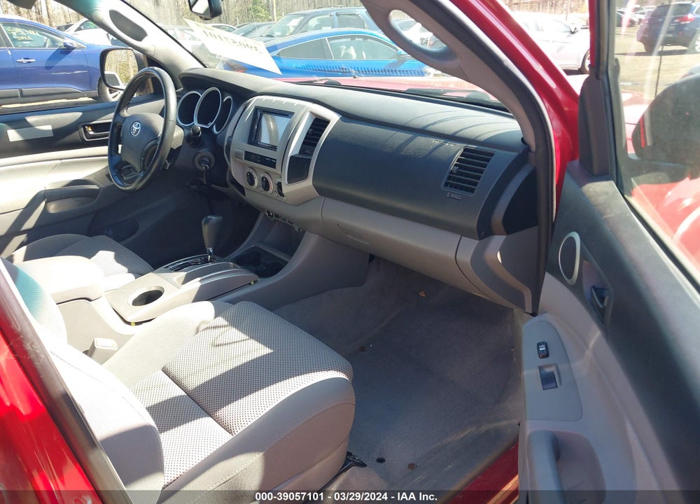 2011 TOYOTA TACOMA BASE V6 VIN: 3TMLU4EN8BM057916