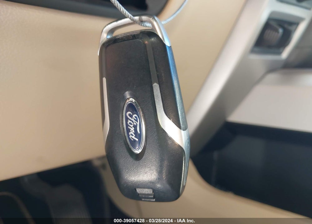 2017 FORD F-150 LARIAT VIN: 1FTEW1CGXHKC62000