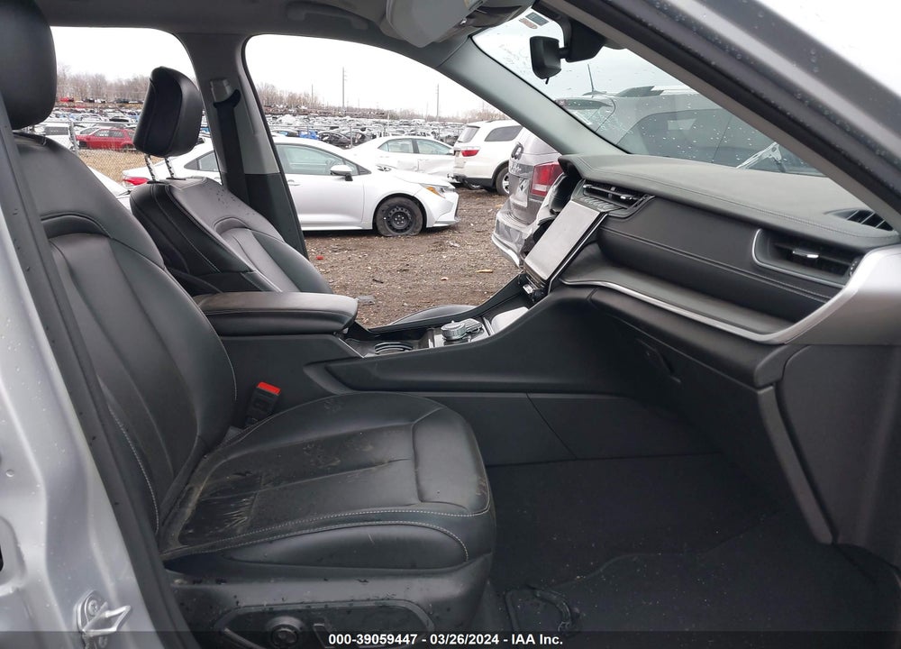 2023 JEEP GRAND CHEROKEE L LIMITED 4X4 VIN: 1C4RJKBG7P8821084
