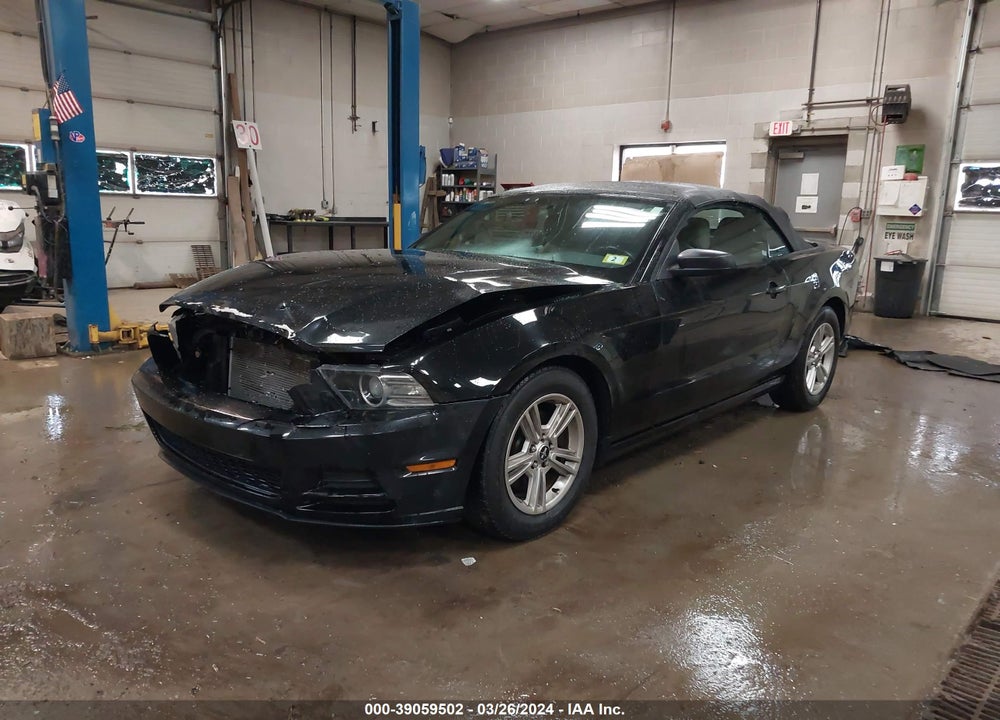 2014 FORD MUSTANG VIN: 1ZVBP8EMXE5208215