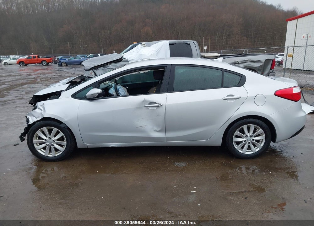 2015 KIA FORTE LX VIN: KNAFX4A68F5415320