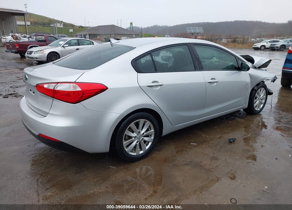 2015 KIA FORTE LX VIN: KNAFX4A68F5415320