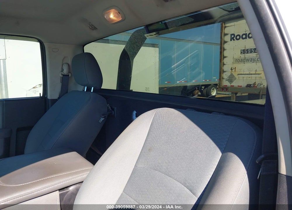 2017 RAM 5500 CHASSIS TRADESMAN/SLT VIN: 3C7WRNDL2HG625575