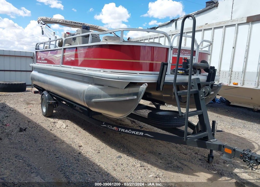 2024 SUNTRACKER PH30 PONTOON BOAT VIN: BUJ20231F324