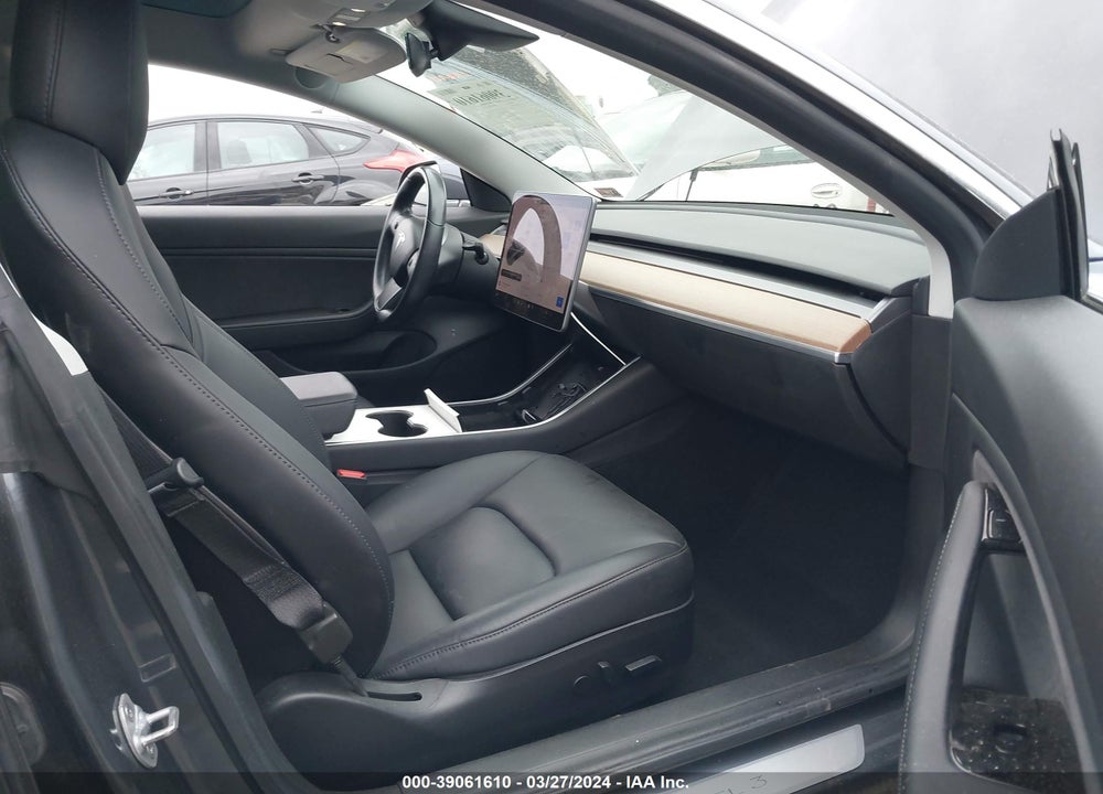 2019 TESLA MODEL 3 LONG RANGE/PERFORMANCE VIN: 5YJ3E1EB6KF194052