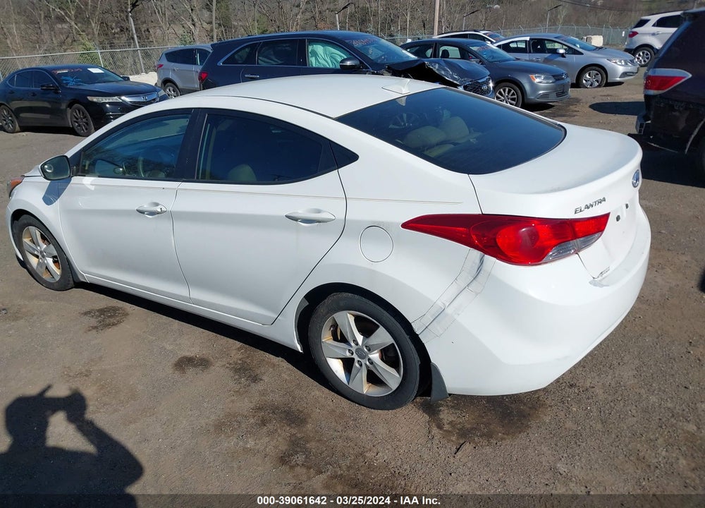 2012 HYUNDAI ELANTRA GLS VIN: 5NPDH4AE6CH133297