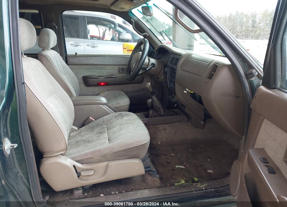 2000 TOYOTA TACOMA BASE V6 VIN: 4TAWN72N7YZ575518