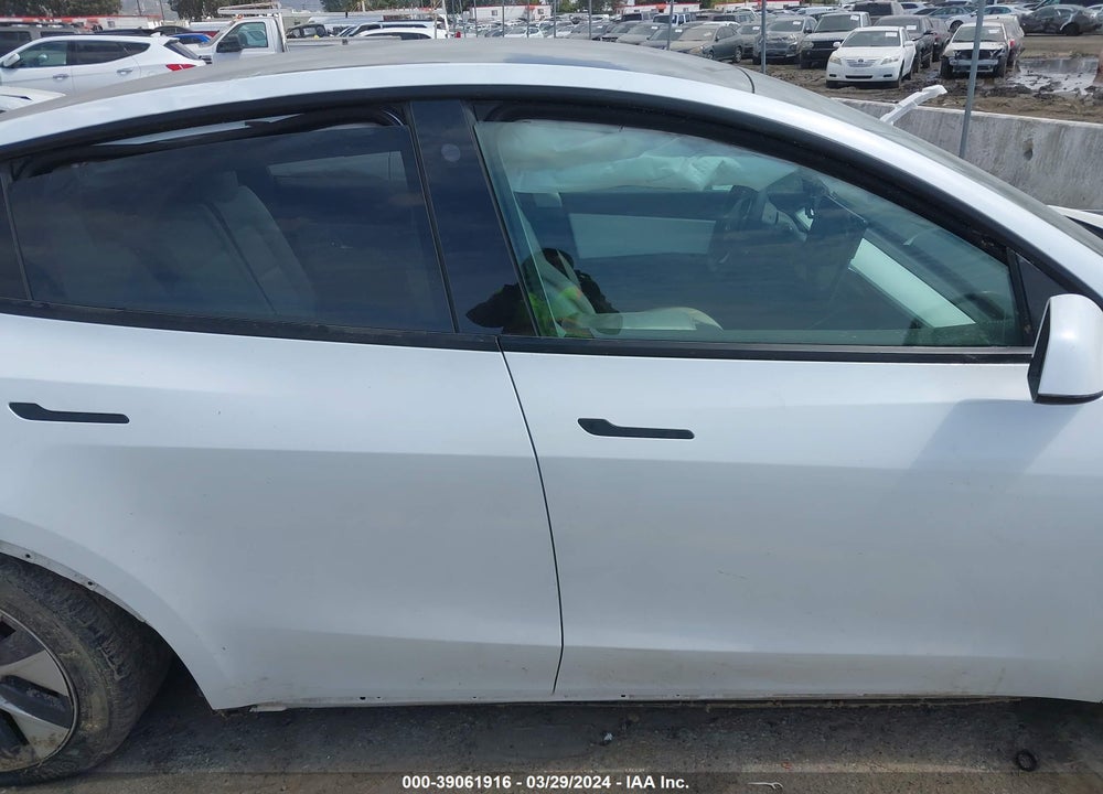 2021 TESLA MODEL Y LONG RANGE DUAL MOTOR ALL-WHEEL DRIVE VIN: 5YJYGDEE3MF090939