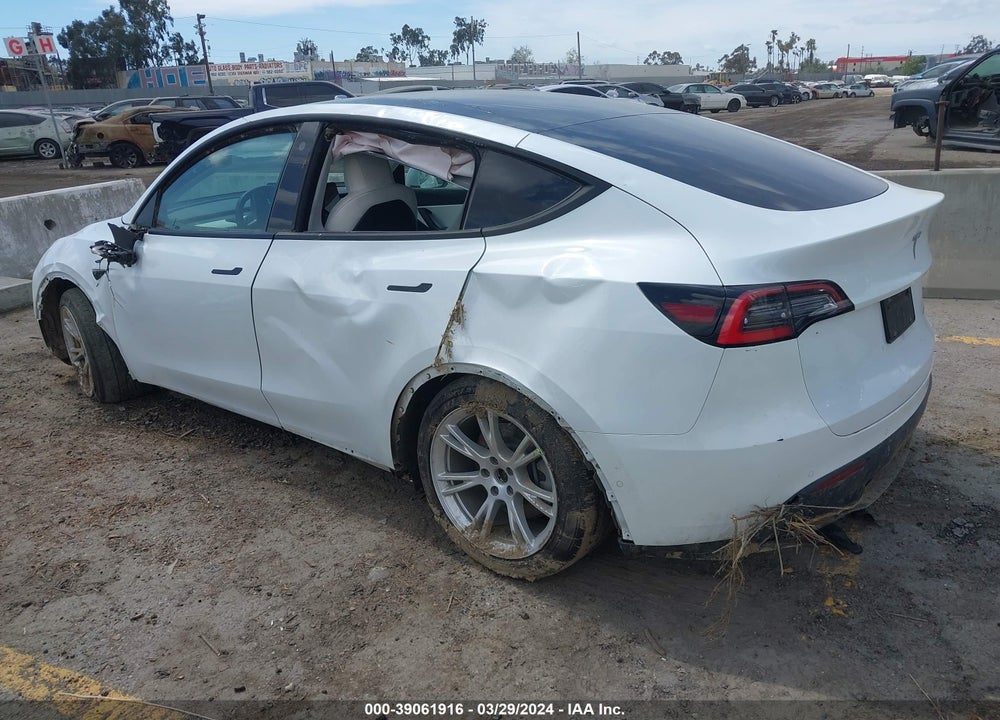2021 TESLA MODEL Y LONG RANGE DUAL MOTOR ALL-WHEEL DRIVE VIN: 5YJYGDEE3MF090939