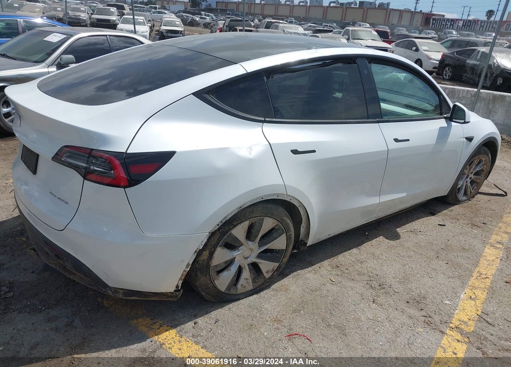 2021 TESLA MODEL Y LONG RANGE DUAL MOTOR ALL-WHEEL DRIVE VIN: 5YJYGDEE3MF090939