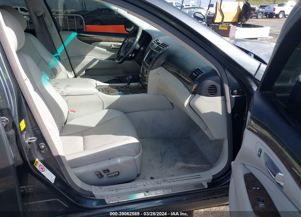 2007 LEXUS LS 460 VIN: JTHBL46F375051376