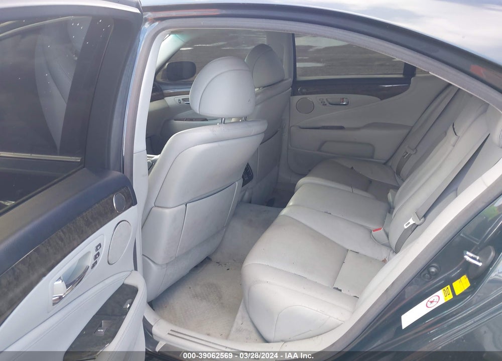 2007 LEXUS LS 460 VIN: JTHBL46F375051376