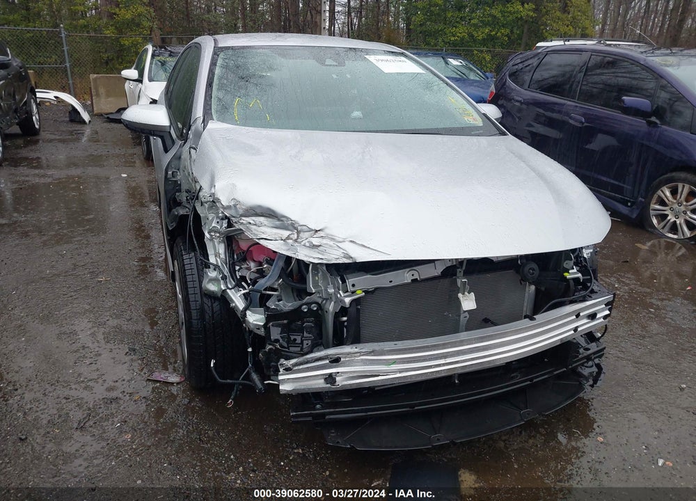 2022 TOYOTA COROLLA LE VIN: JTDEPMAE0NJ229797