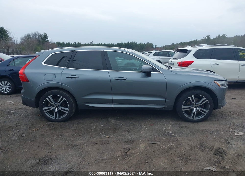 2018 VOLVO XC60 T5 MOMENTUM VIN: YV4102RK6J1080871