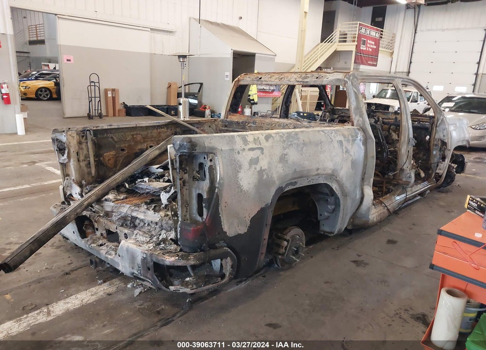 2023 GMC SIERRA 1500 4WD SHORT BOX DENALI VIN: 3GTUUGE89PG198550