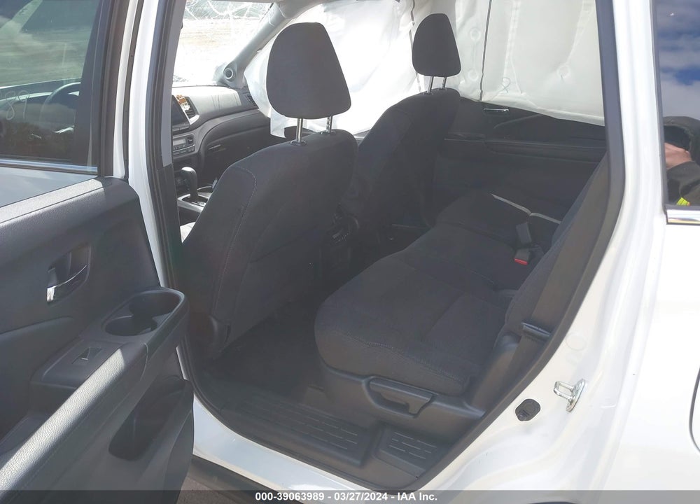 2017 HONDA PILOT EX VIN: 5FNYF6H31HB062443