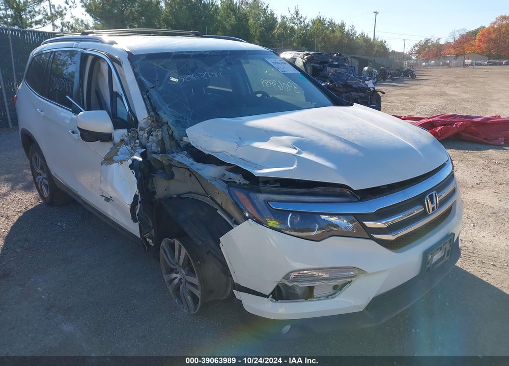 2017 HONDA PILOT EX VIN: 5FNYF6H31HB062443