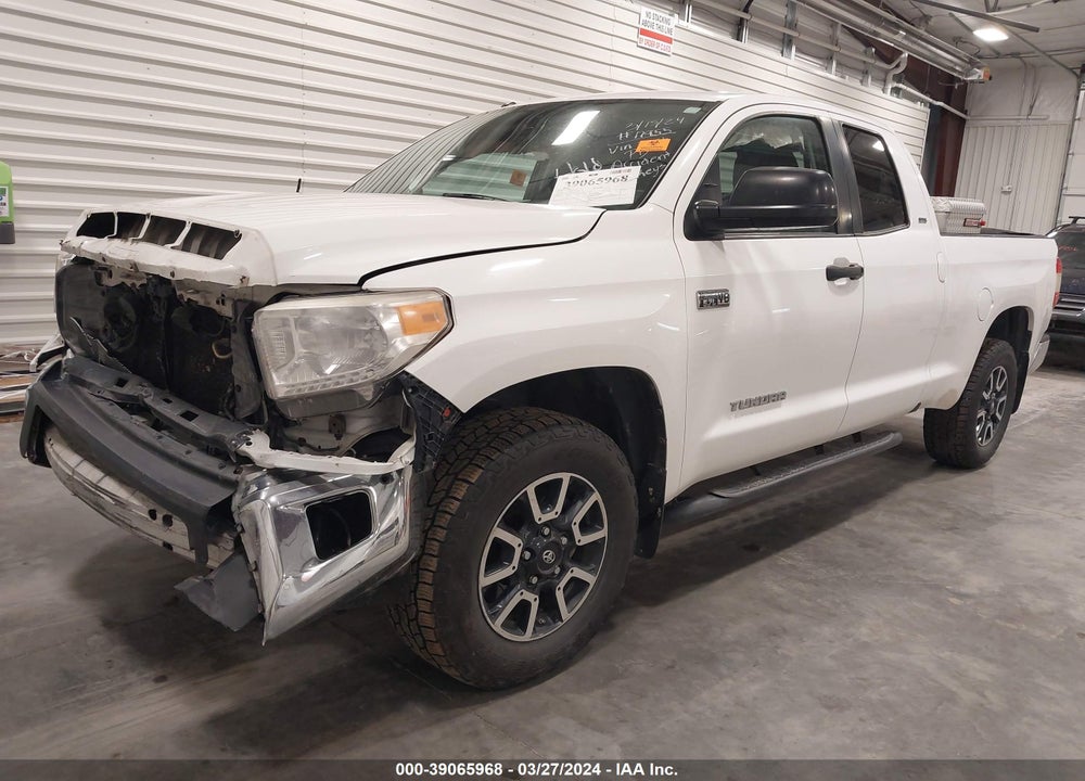 2016 TOYOTA TUNDRA SR5 5.7L V8 VIN: 5TFUW5F10GX537806