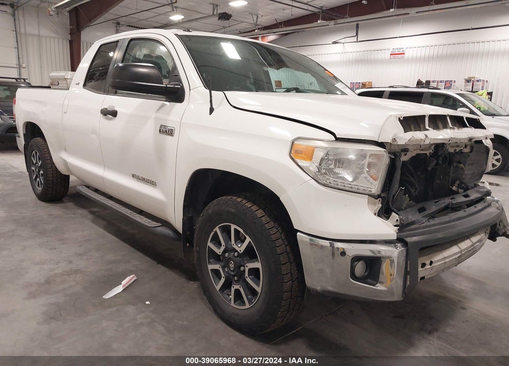 2016 TOYOTA TUNDRA SR5 5.7L V8 VIN: 5TFUW5F10GX537806