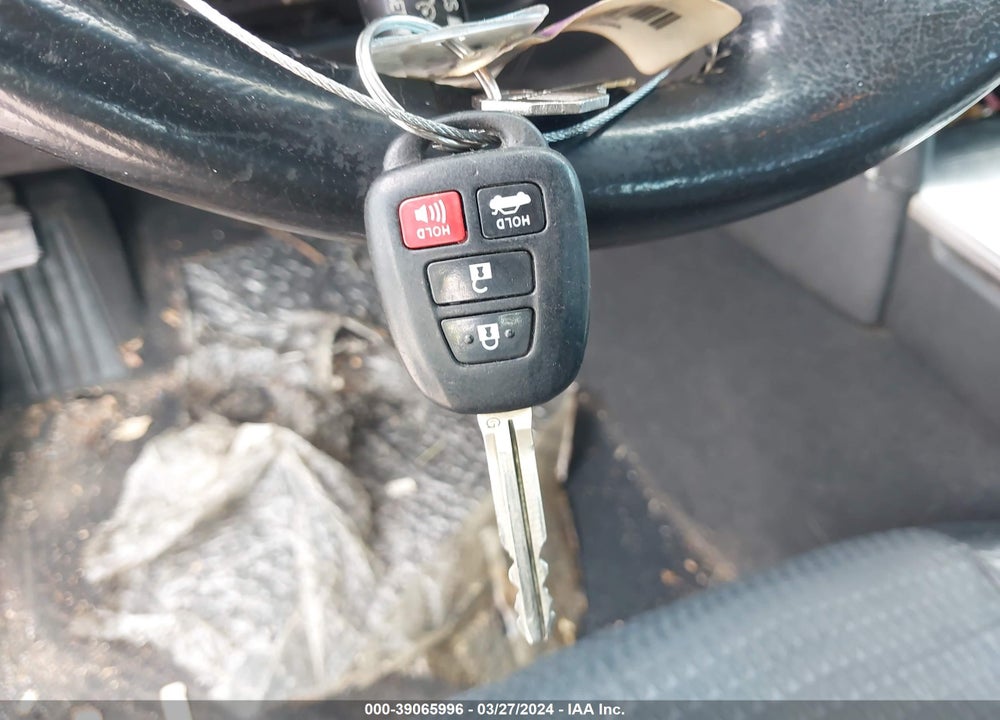 2013 TOYOTA CAMRY SE VIN: 4T1BF1FK6DU712884