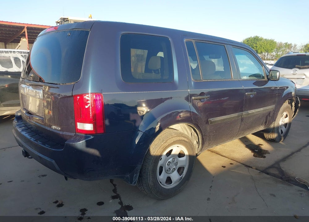 2011 HONDA PILOT LX VIN: 5FNYF4H22BB089184